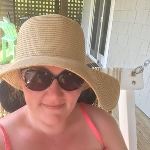 Meet your Posher, Brandy